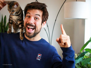 Shoulder Train a Cat
